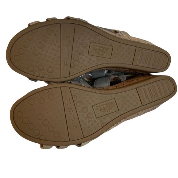 LifeStride Tabby Metallic Wedge Grey Gold Vegan Leather Wedge Cork Sandals 8.5 - Picture 12 of 15